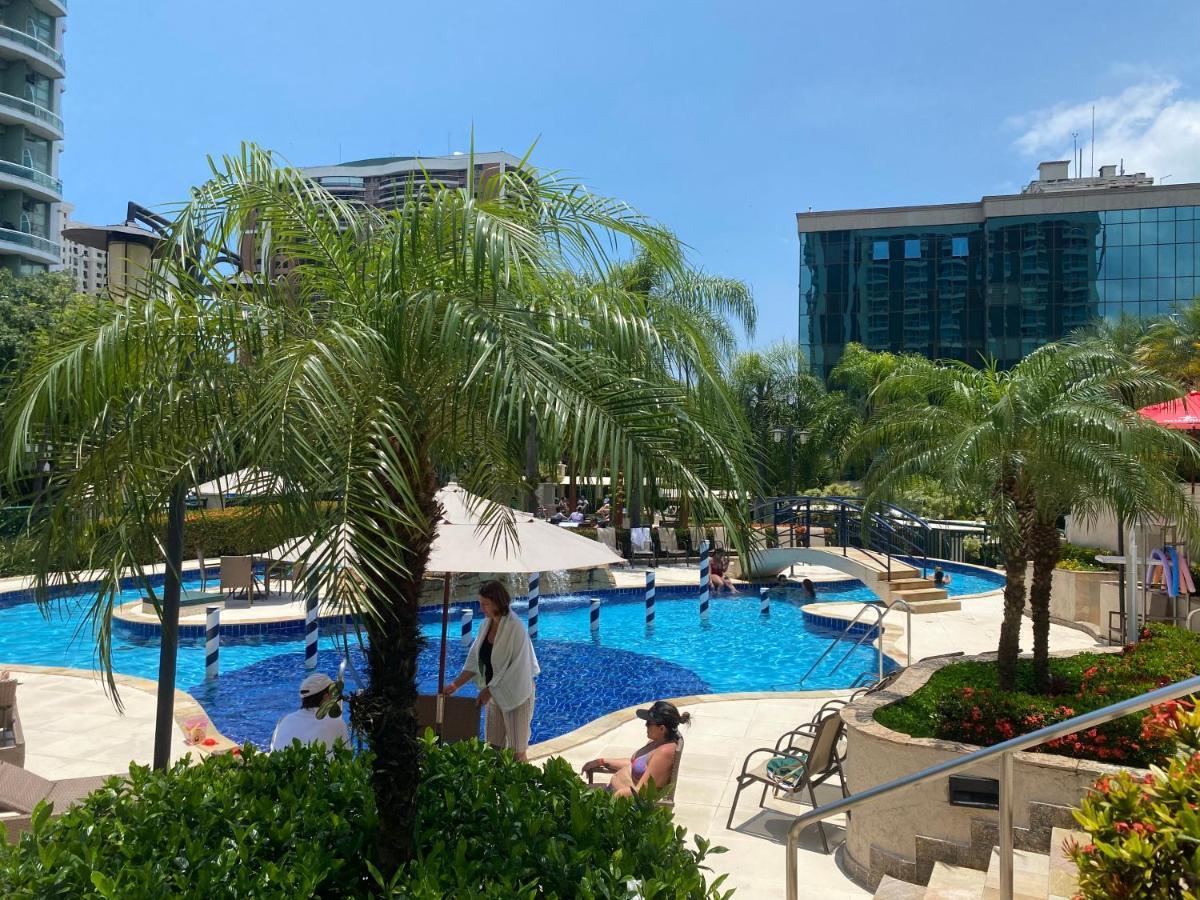 Flat Com Vista Panoramica -15- Na Barra Da Tijuca - Estacionamento Gratuito - Frigobar - Ar Condicionado - Piscina - Academia - Balsa Para Praia Gratis - Varanda - Vista Parcial Mar E Lagoa 里约热内卢 外观 照片