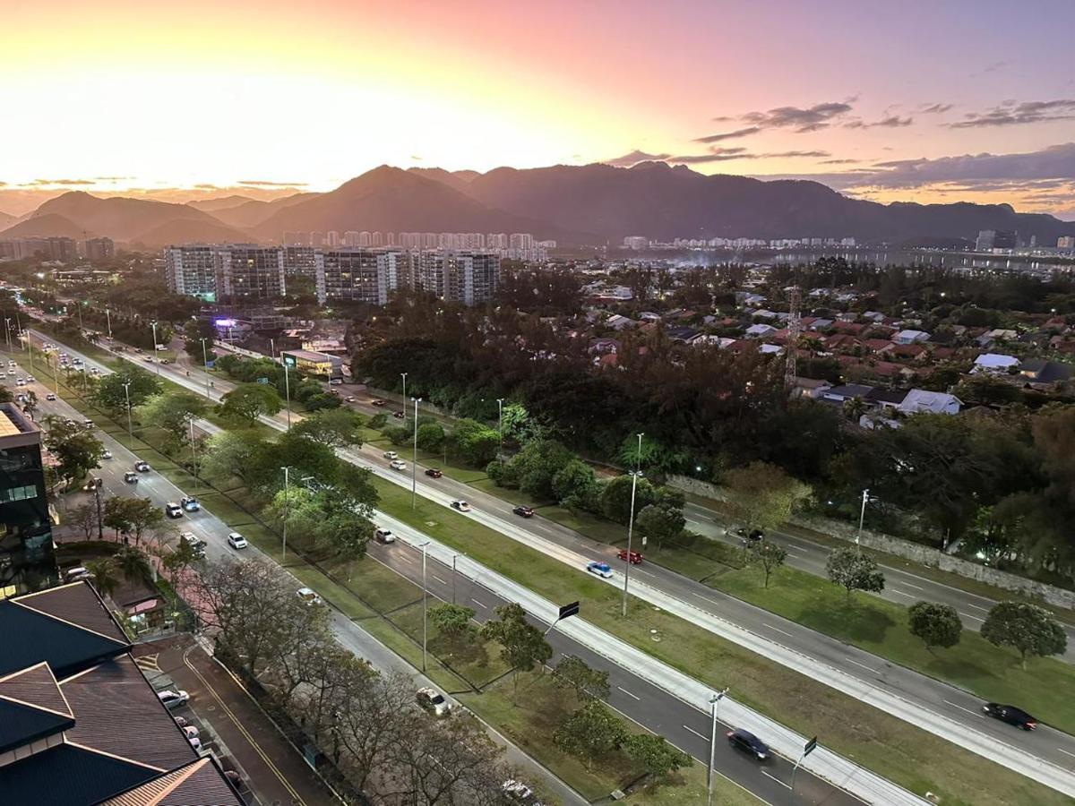 Flat Com Vista Panoramica -15- Na Barra Da Tijuca - Estacionamento Gratuito - Frigobar - Ar Condicionado - Piscina - Academia - Balsa Para Praia Gratis - Varanda - Vista Parcial Mar E Lagoa 里约热内卢 外观 照片