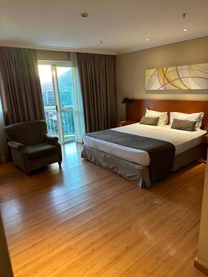 Flat Com Vista Panoramica -15- Na Barra Da Tijuca - Estacionamento Gratuito - Frigobar - Ar Condicionado - Piscina - Academia - Balsa Para Praia Gratis - Varanda - Vista Parcial Mar E Lagoa 里约热内卢 外观 照片