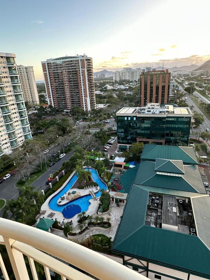 Flat Com Vista Panoramica -15- Na Barra Da Tijuca - Estacionamento Gratuito - Frigobar - Ar Condicionado - Piscina - Academia - Balsa Para Praia Gratis - Varanda - Vista Parcial Mar E Lagoa 里约热内卢 外观 照片